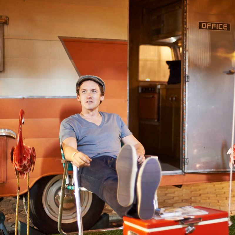 Alumnus Lucas Spivey is on a mission to help artists, all from the comfort of a 1957 Shasta camper.